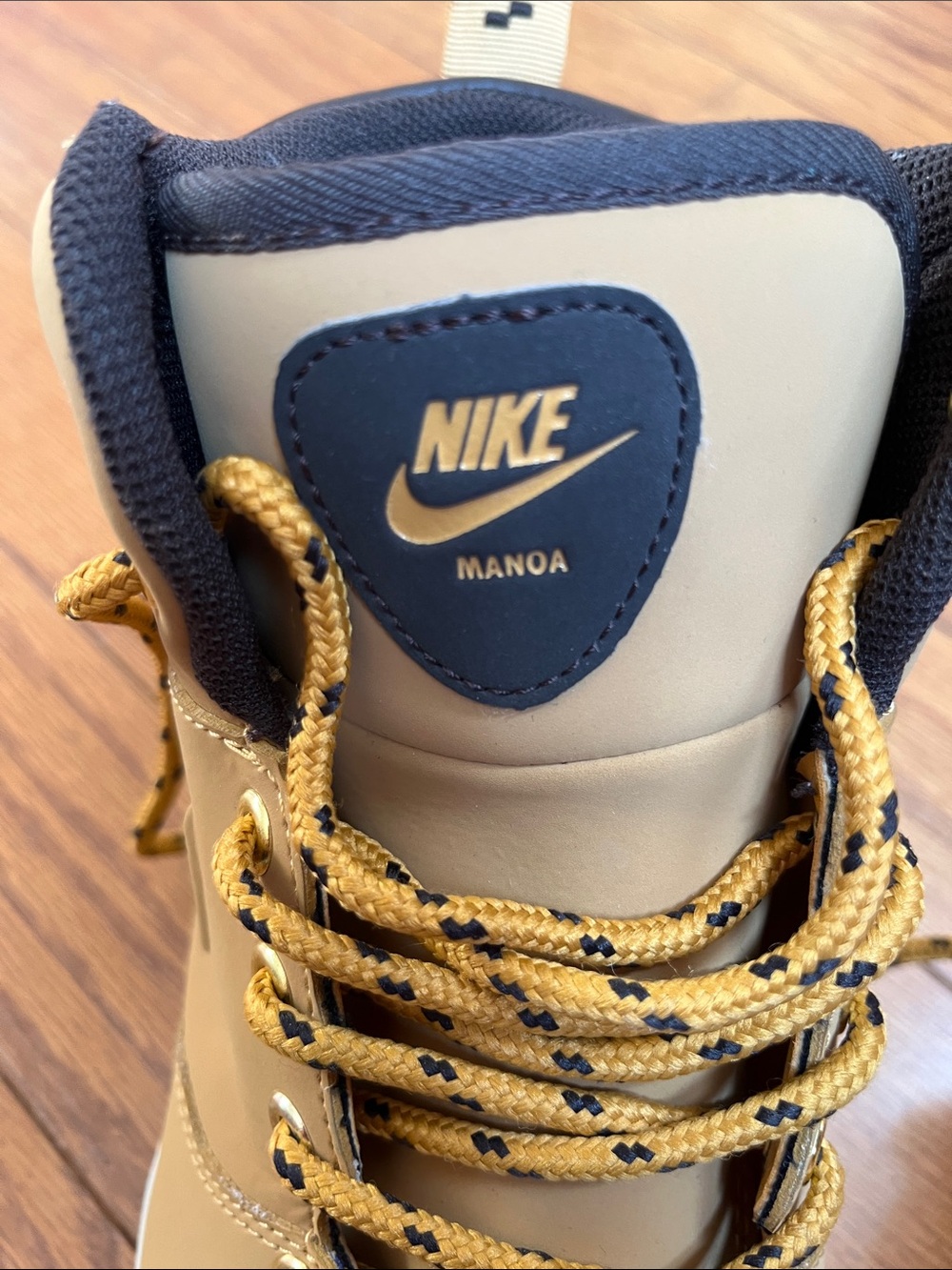 Nike Manoa Mens 8.5 Tan and Black Work Boot - Picture 10 of 16
